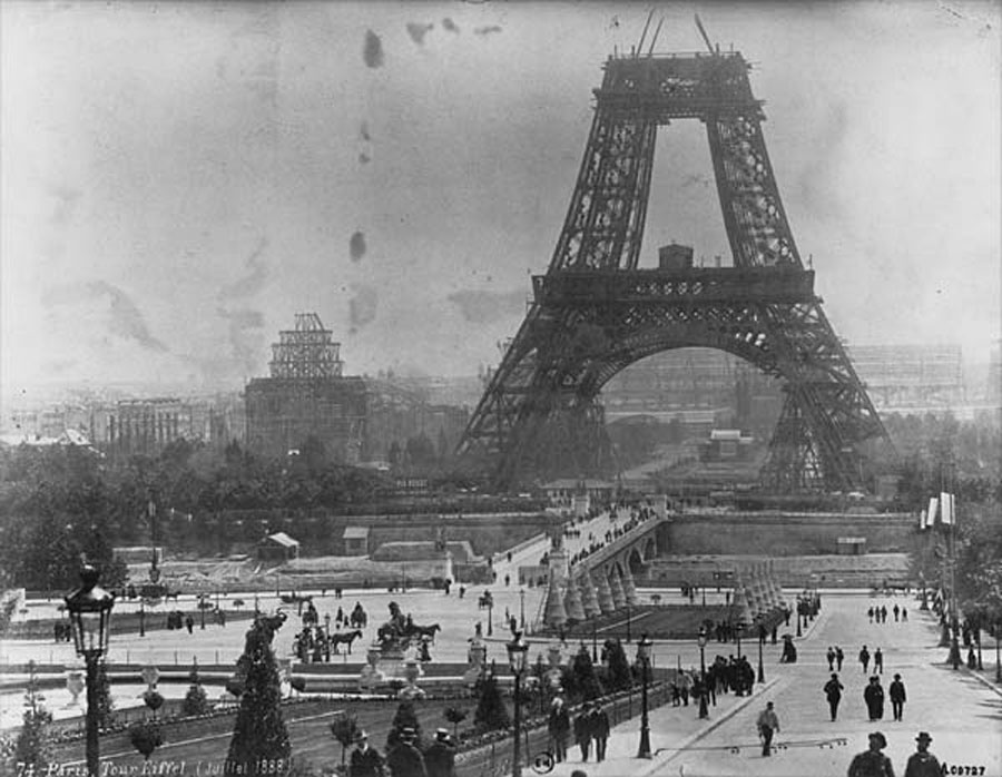 construction of the Eiffel Tower