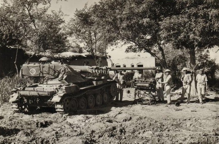 An-abandoned-Indian-tank-at-Chhamb-Sector