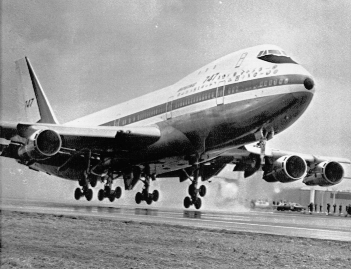 فروری 1969ء میں بوئنگ 747 کی پہلی پرواز 