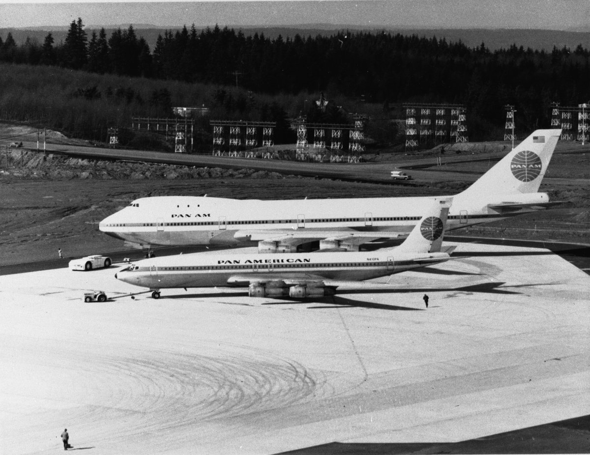 550 افراد تک کی گنجائش کے ساتھ 747 نے بوئنگ 707 اور اپنے وقت کے دیگر ہوائی جہازوں کو پیچھے چھوڑ دیا 