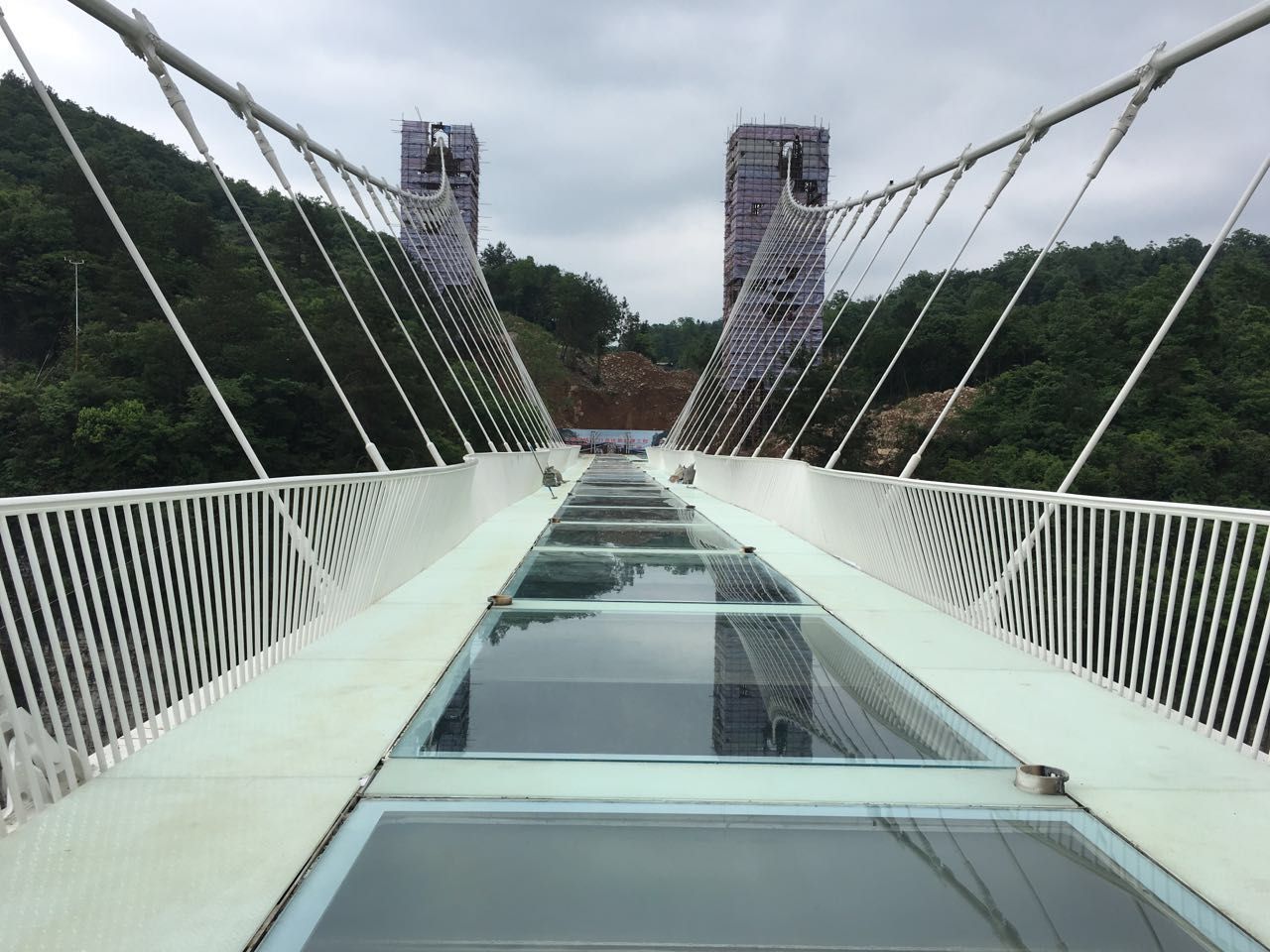 china-glass-bridge
