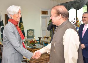 PRIME MINISTER MUHAMMAD NAWAZ SHARIF SHAKES HAND WITH CHRISTINE LAGARDE, MANAGING DIRECTOR, IMF ON ARRIVAL AT PM HOUSE ON 24TH OCTOBER 2016.