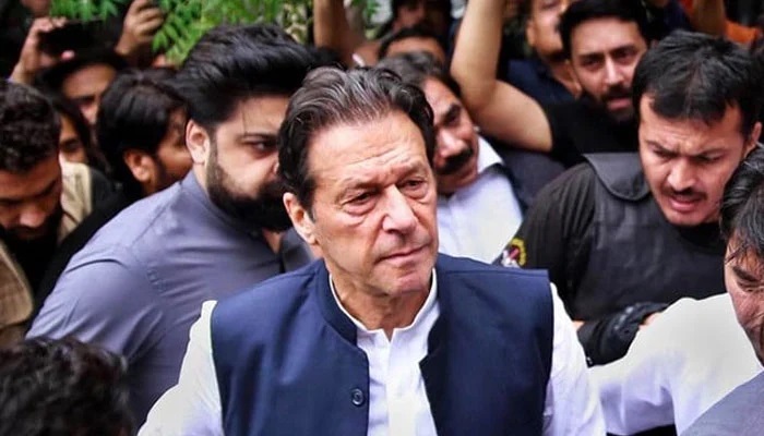 عمران خان کے وارنٹ گرفتاری جاری